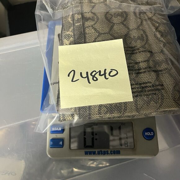 Michael Kors Monogram Logo Woven Fringe Shawl Brown Tan Wrap Elegant 80 x 25 - Picture 7 of 7